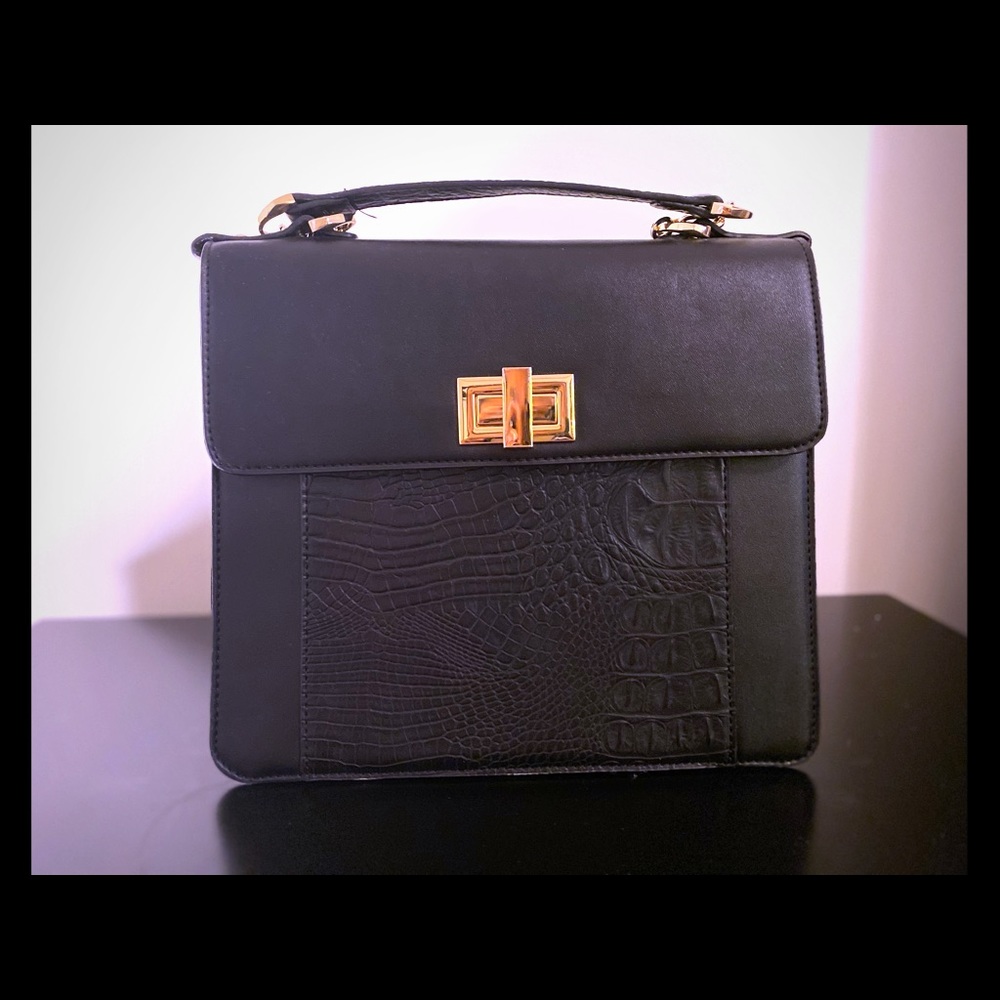 Bebe handbag